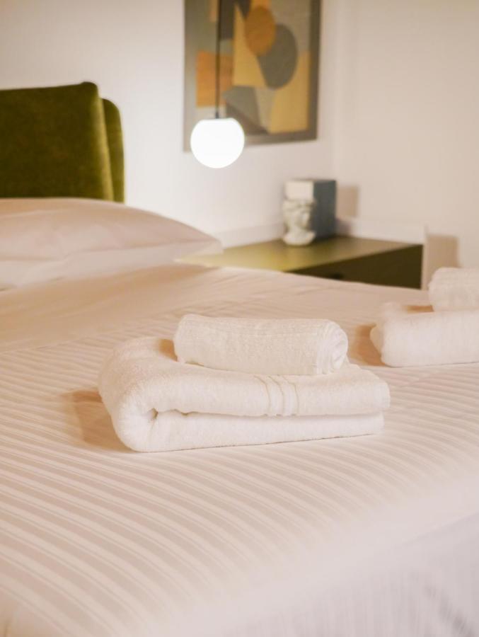 Fepa Place Design Apartments نابولي المظهر الخارجي الصورة