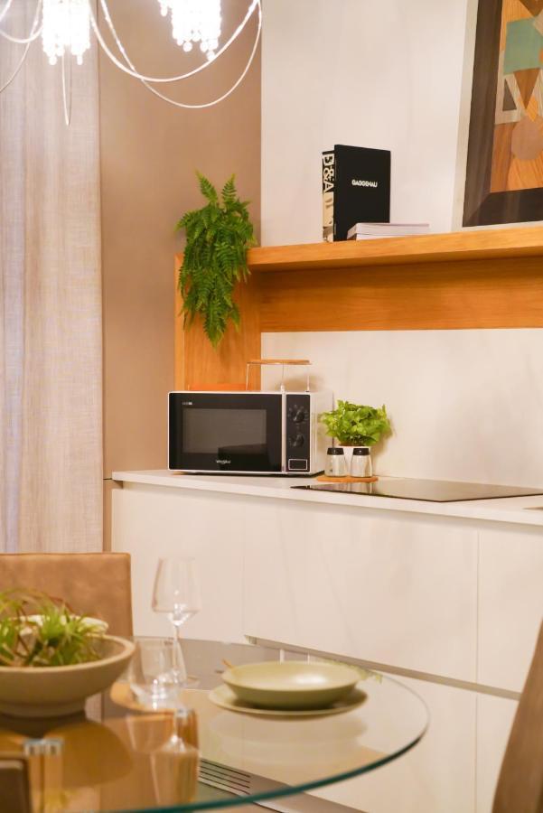 Fepa Place Design Apartments نابولي المظهر الخارجي الصورة